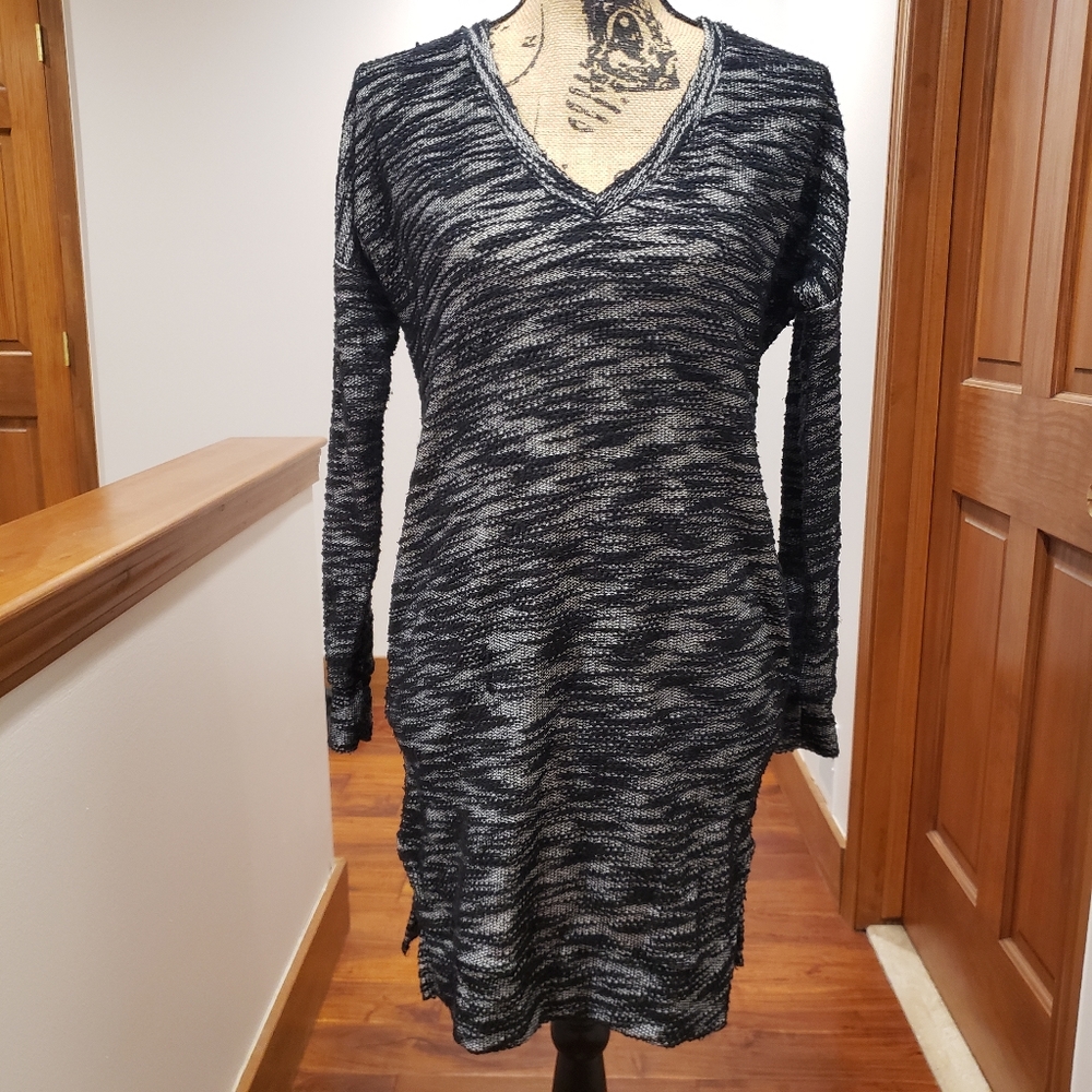 Black & White Sweater Dress with POCKETS! XS